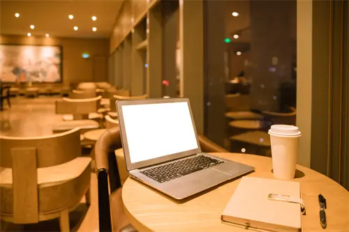 龙岗哪里好玩商场美食