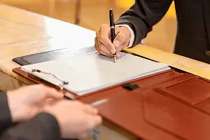 周末团聚美食去哪里